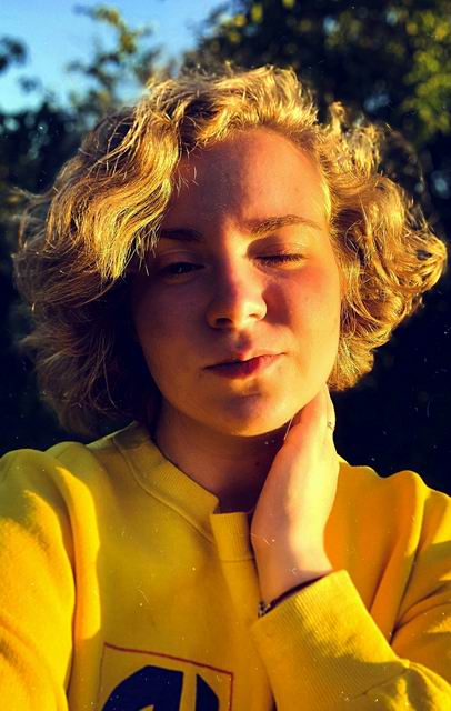 ��������